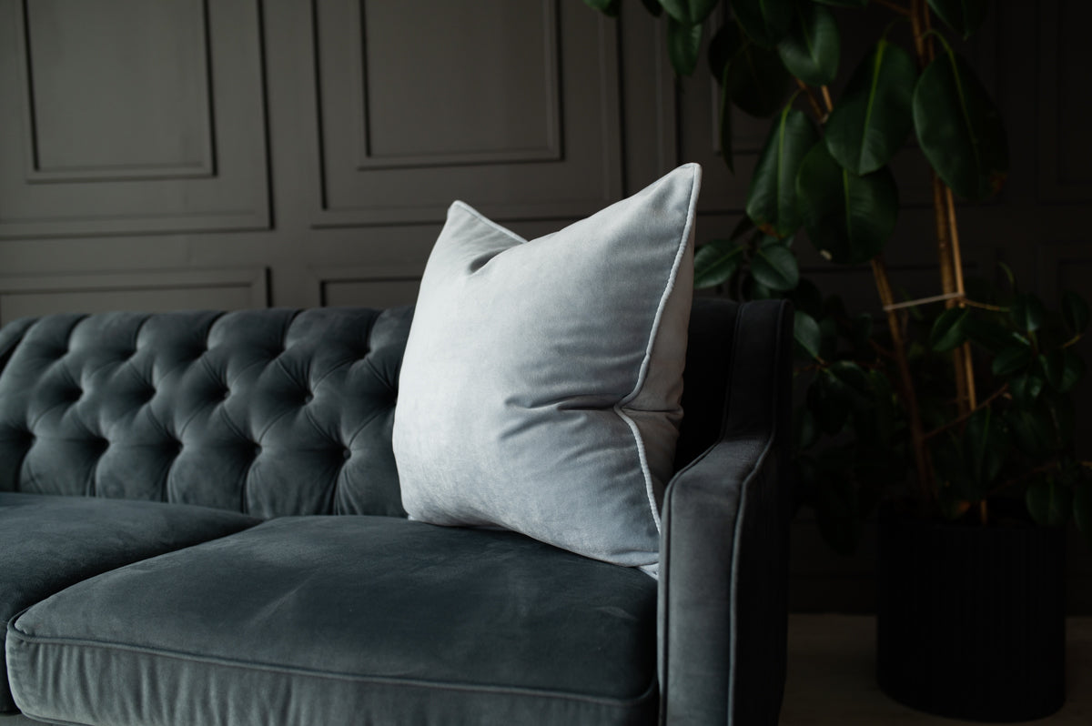 Dekoro pagalvė Velvet Baby Blue Grey
