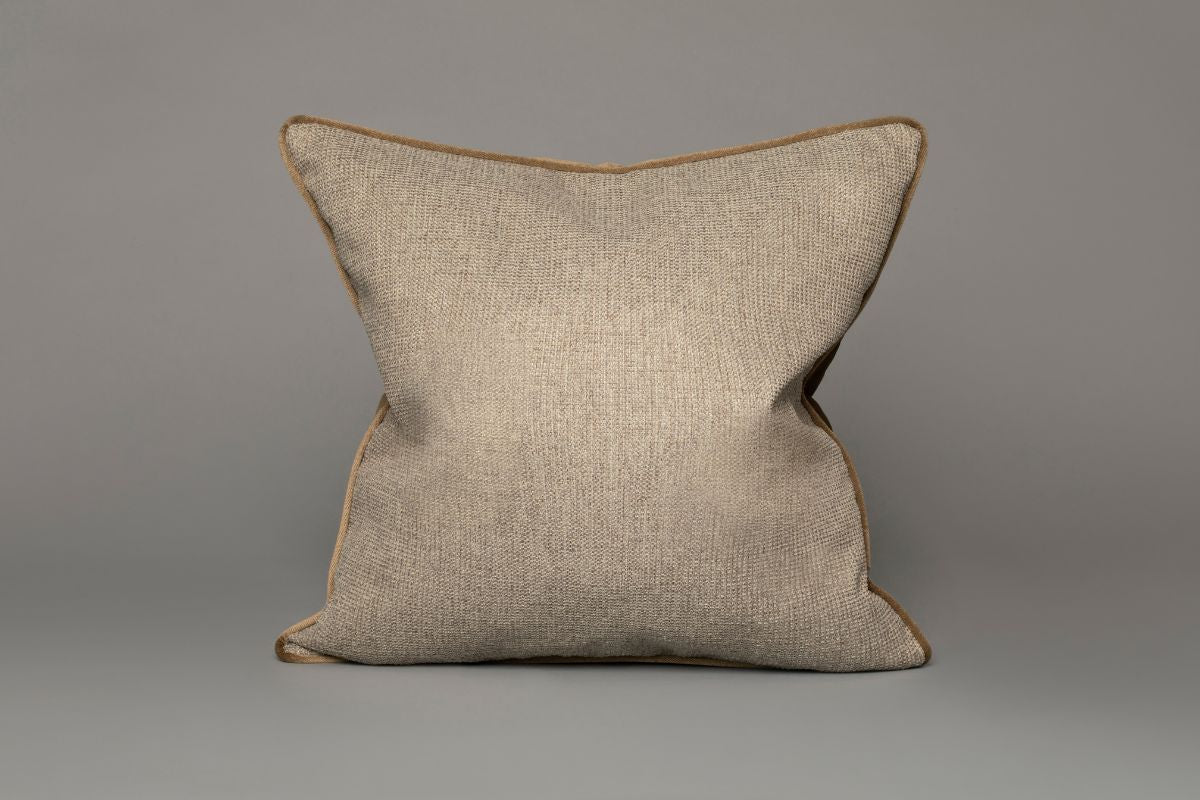 Decorative pillow Plume Nut